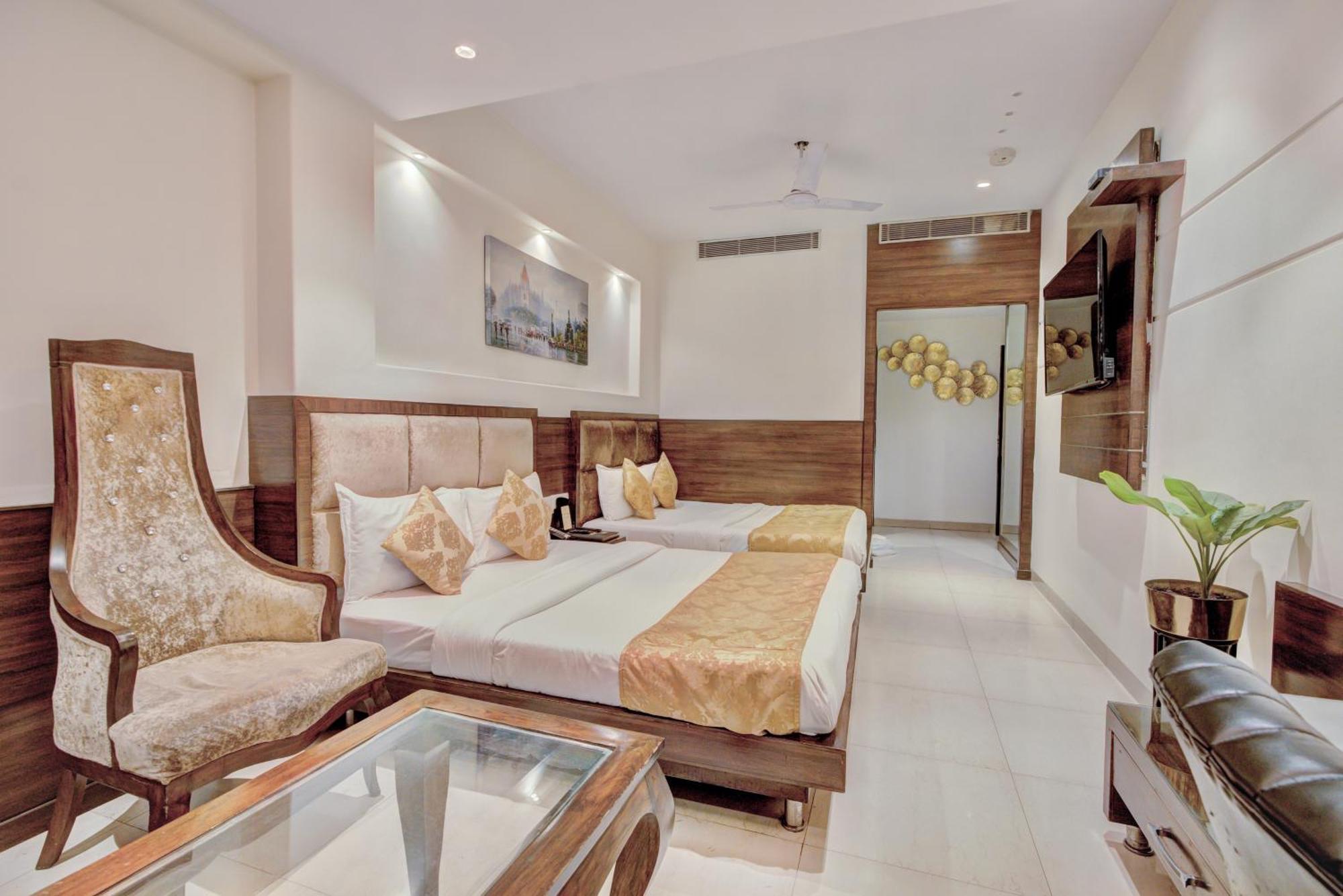 Empire Suites, Nové Dillí Exteriér fotografie
